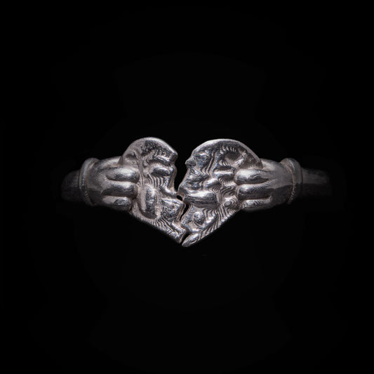 HEARTBREAK RING